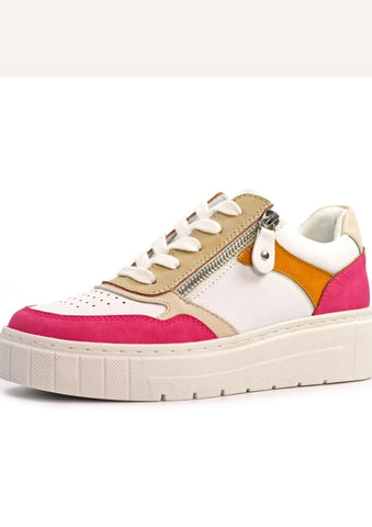 Lunar  Monroe Trainer in Fuchsia