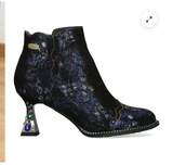 Laura Vita Oliveo Heeled Ankle Boot in Marine